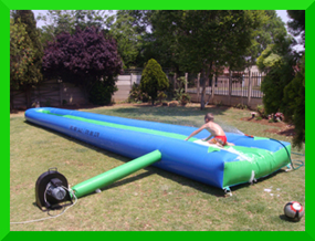 Pret Kastele / Castles : Slip-n-Slide